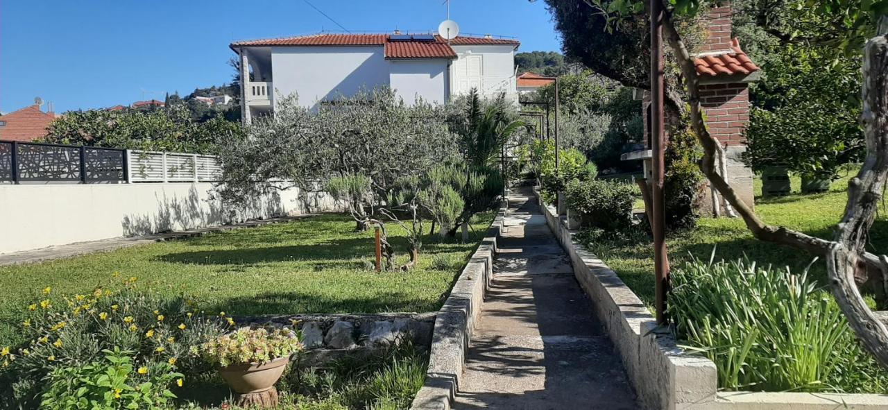 Apartments Figos Trogir Exteriör bild