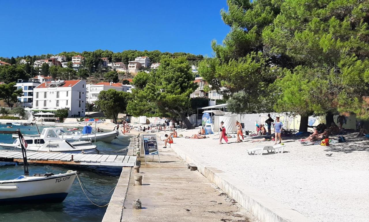 Apartments Figos Trogir Exteriör bild