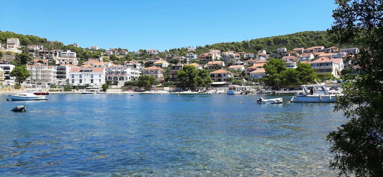 Apartments Figos Trogir Exteriör bild